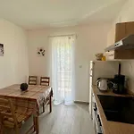In 50809 شقة *