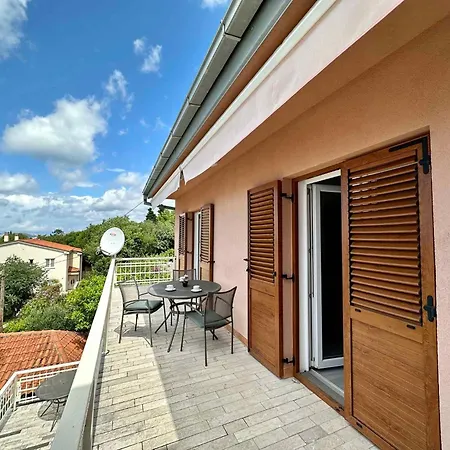 In 50809 דירה דראמליי